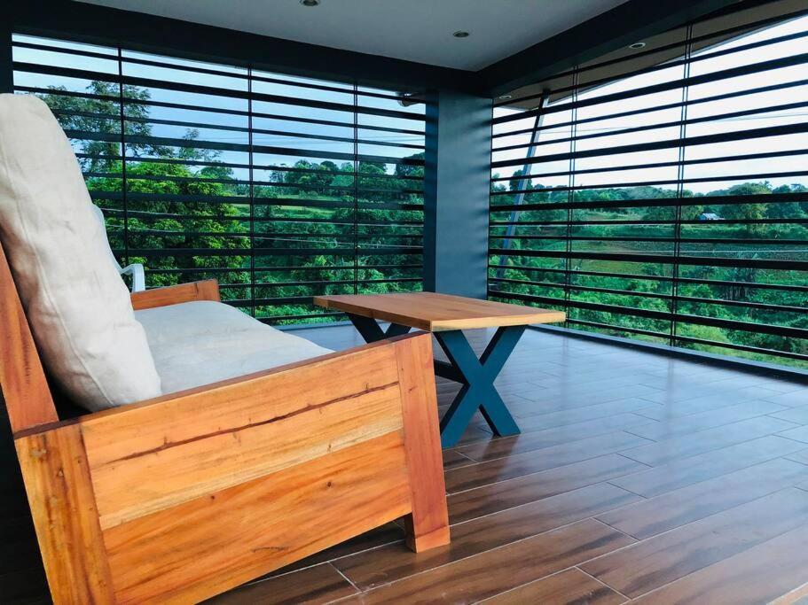 Overlooking Staycation At Sandari Batulao Tagaytay City Exterior foto