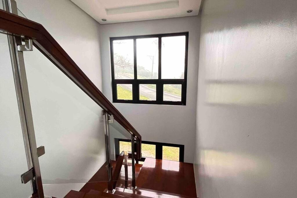 Overlooking Staycation At Sandari Batulao Tagaytay City Exterior foto